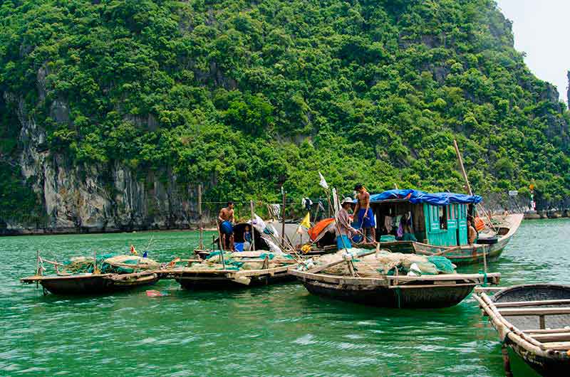 29 - Vietnam - Bahia de Halong - pescadores